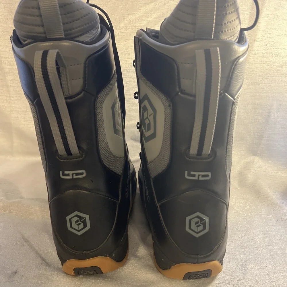 LTD Mens Black & Grey Snowboard Boots (Size 10)